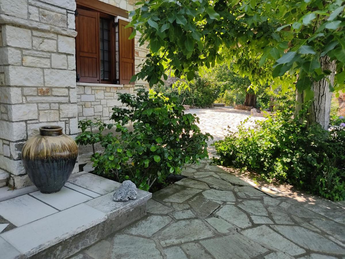 Villa White Stone House With Great Sea View à Tsagkarada Extérieur photo
